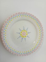 gestipt bord pastel kleurig